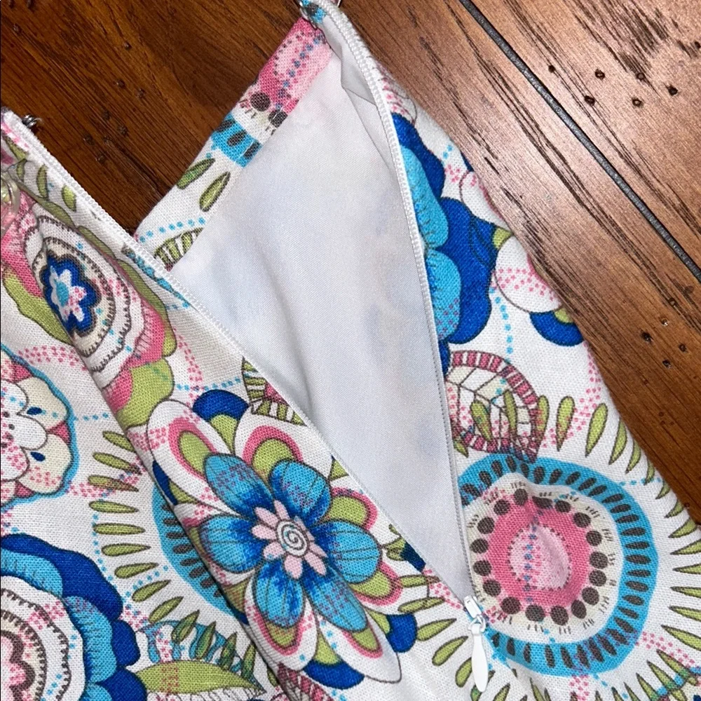 🌸Christopher & Banks Multicolor Floral A-Line Full Skirt Size 10💙
